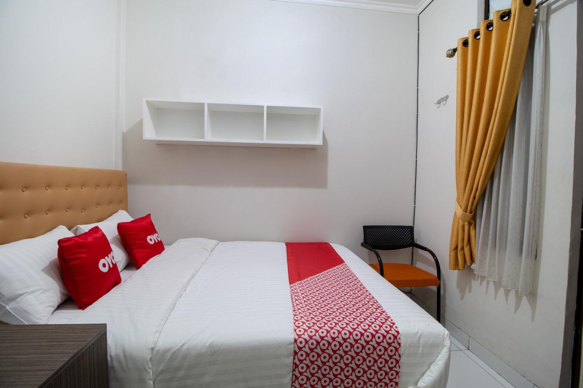 Oyo 3253 Sofia Residence Telukjambe المظهر الخارجي الصورة