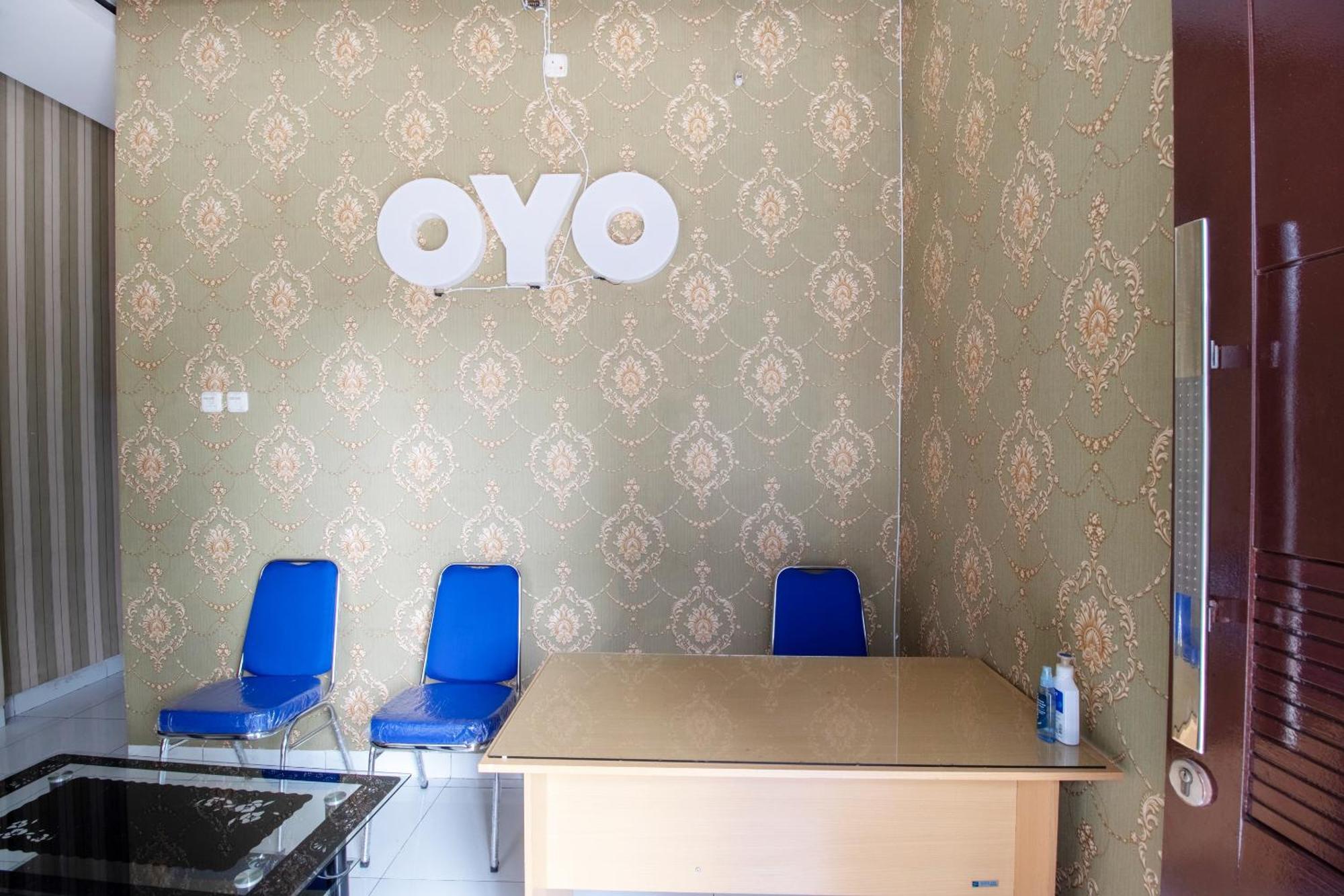 Oyo 3253 Sofia Residence Telukjambe المظهر الخارجي الصورة